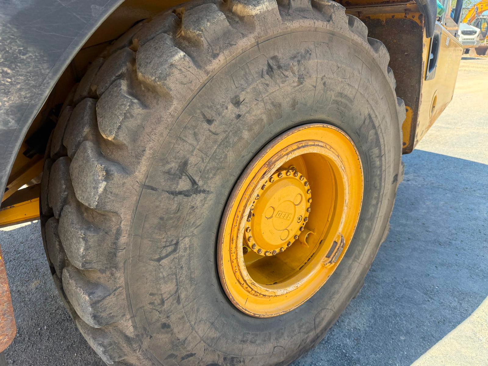 BELL B30E – Image 15