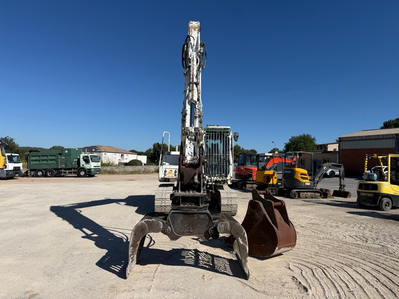 Volvo EC140BLC – Image 8