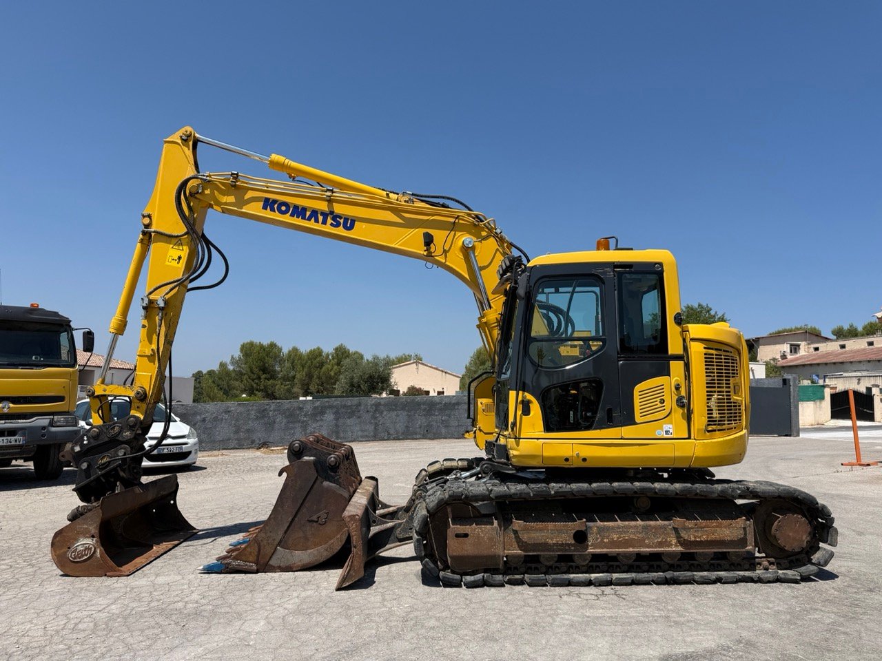 Komatsu PC138 – Image 2