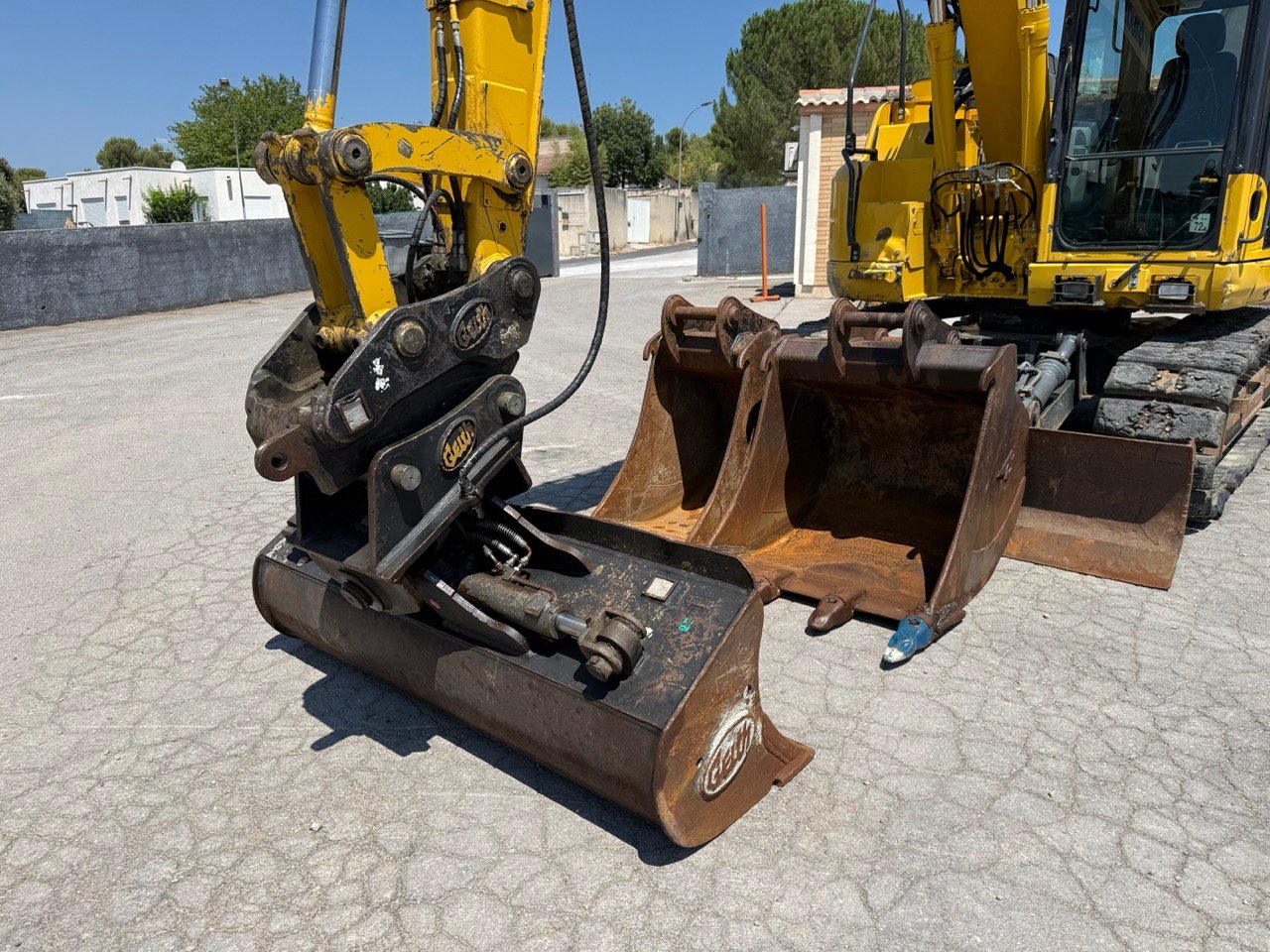 Komatsu PC138 – Image 9