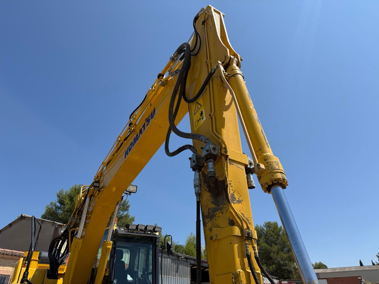 Komatsu PC138 – Image 13