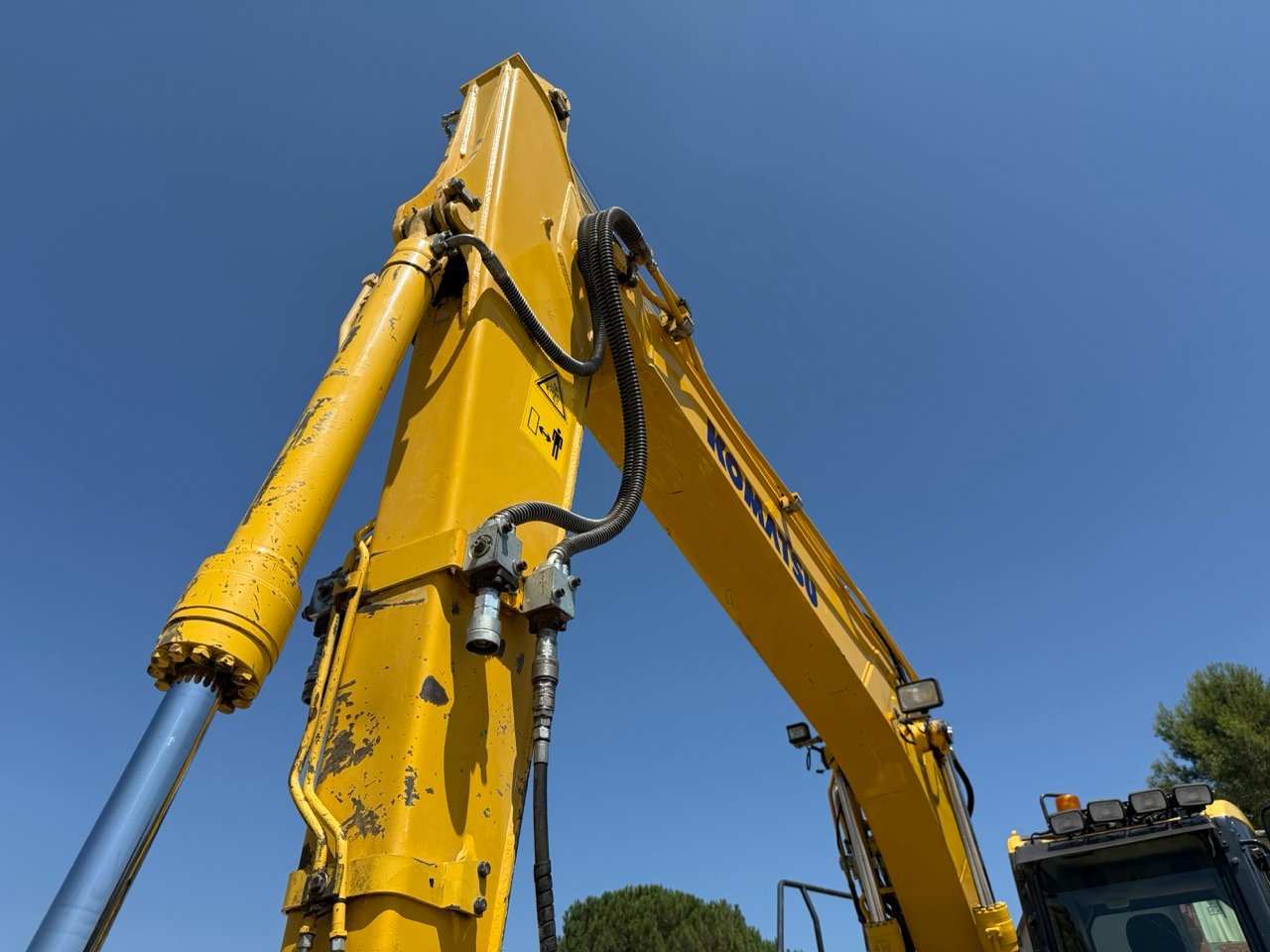 Komatsu PC138 – Image 14