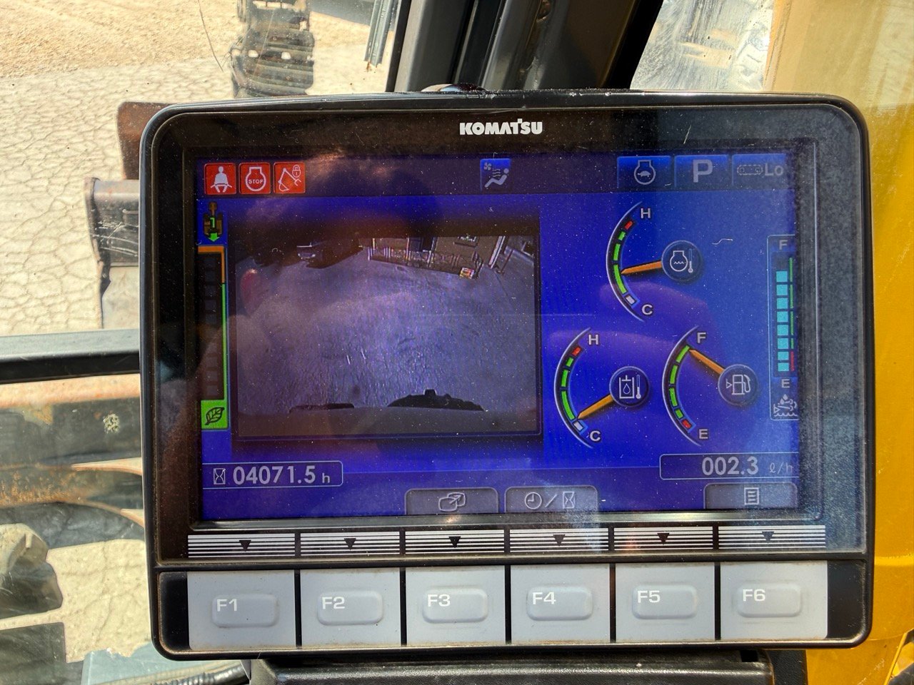 Komatsu PC138 – Image 23