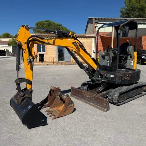 Bobcat E26