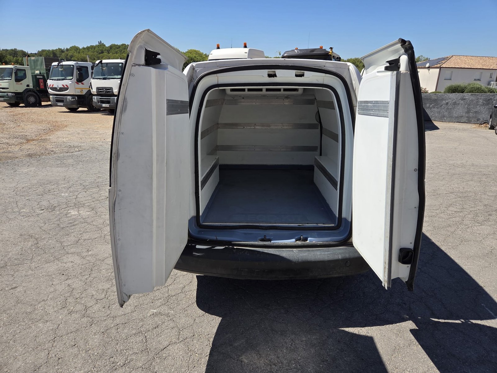 Volkswagen CADDY FRIGORIFIQUE – Image 9