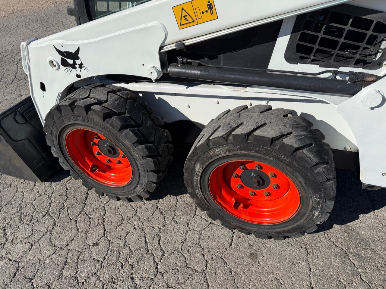Bobcat S450 – Image 11