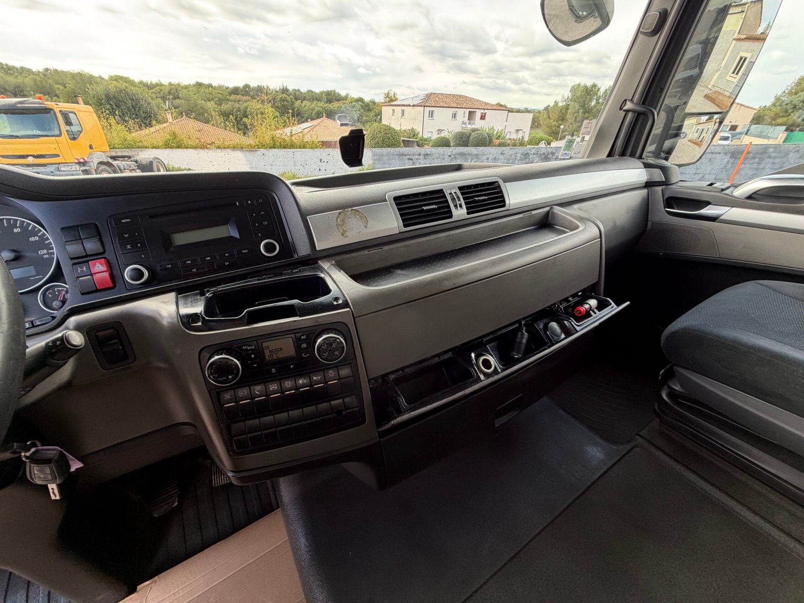 MAN TGX 18.540 – Image 22