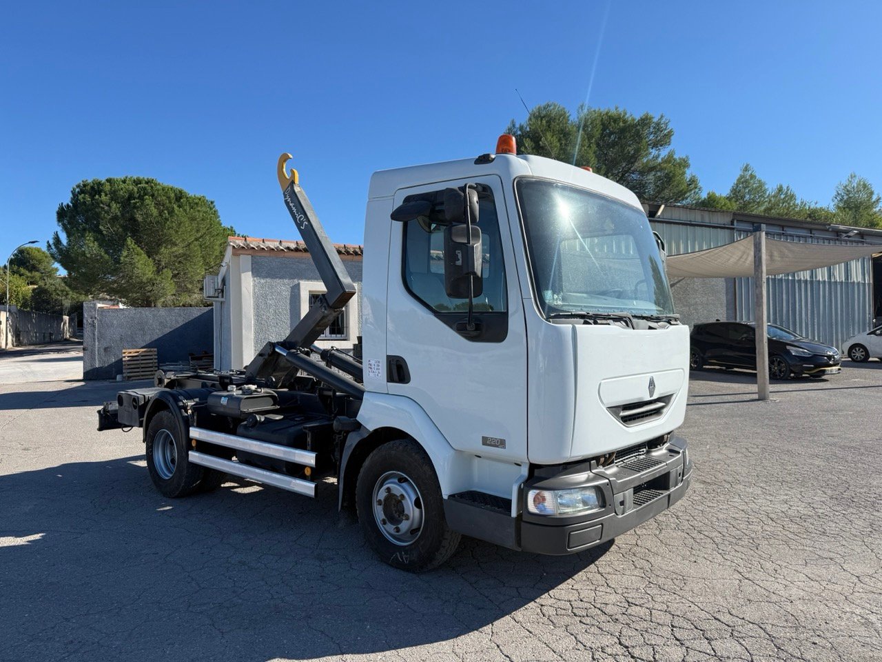 Renault 220 DCI – Image 7