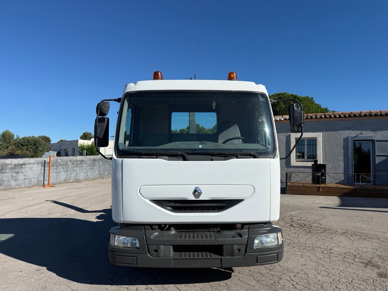Renault 220 DCI – Image 8
